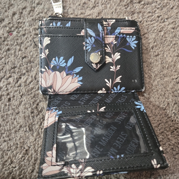 Steve Madden Black Floral Card Holder - Picture 3 of 4